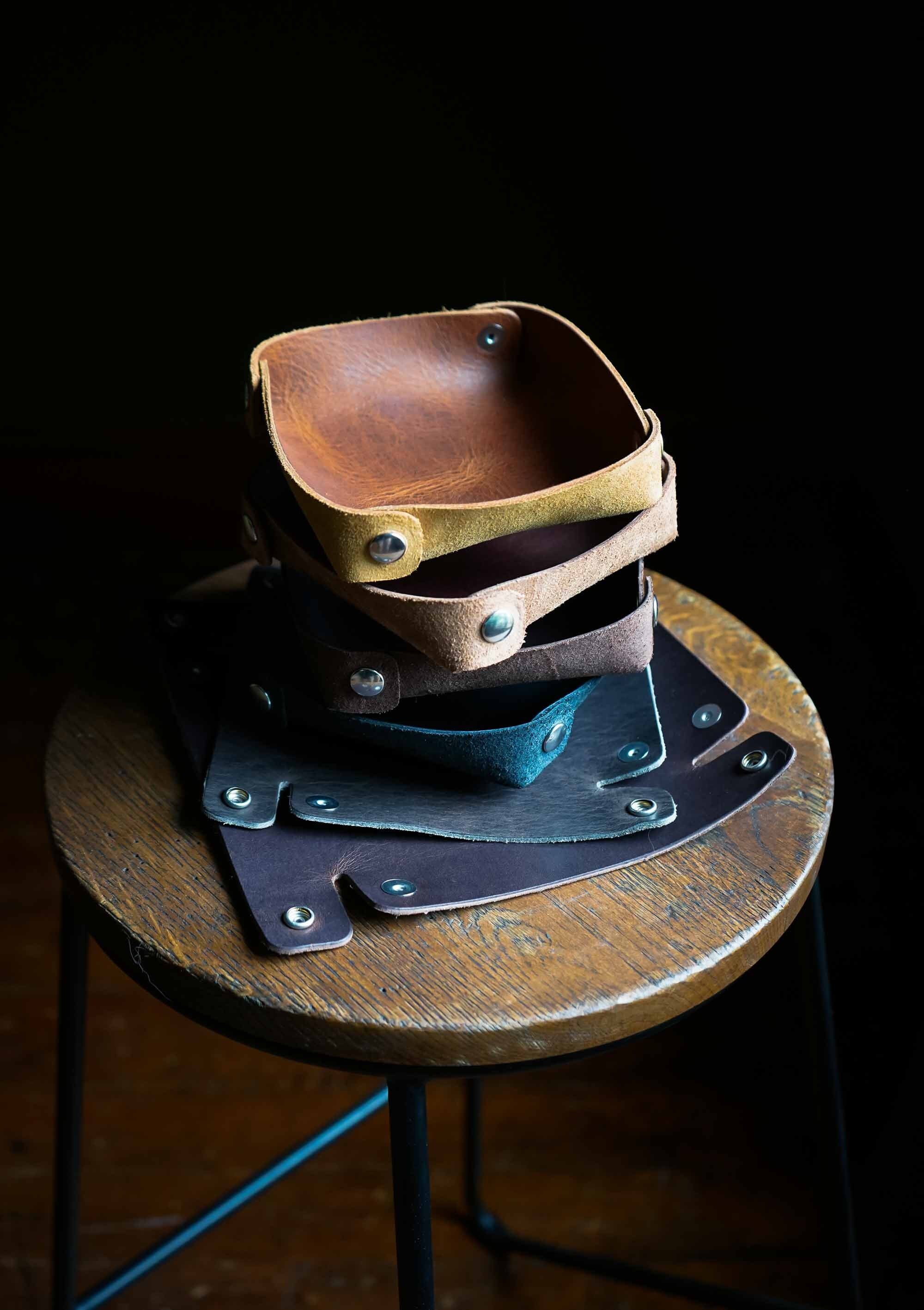 Le Plateau Des Voyageurs/Plateau de Voiturier en Cuir Personnalisé Attrape-Tout Organisateur Bureau 