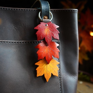Fall Leather Maple Leaf Bag Charm | Handmade Autumn Leaf Keychain | Personalized Rustic Purse Accessory | Seasonal LARP Ren Faire Gift