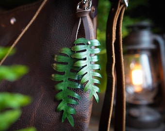 Fern Leather Bag Charm Keychain / Spring Plant Forager Gift Ideas / Cute Cottagecore Key Accessories / Ren Faire LARP Festival / Canada