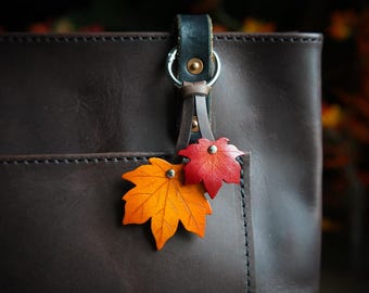 Maple Leaf Leather Bag Charm Keychain / Choose Colors / Fall Autumn Gift / Cute Key Accessories / Backpack Tote Purse Flair / Made In Canada