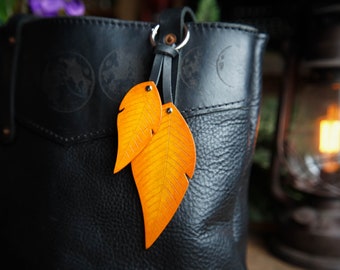 Leather Feather Bag Charm Keychain / Spring Gift Ideas / Cute Key Accessories / Purse Accessories / Made In Canada