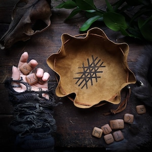 Pochette pour l'incantation de runes · Sac en cuir et tissu pour l'incantation · Habit de reconstitution de Vikings scandinaves pour costume de GN SCA · Wyrd · Vegvisir · Aegishjalmur