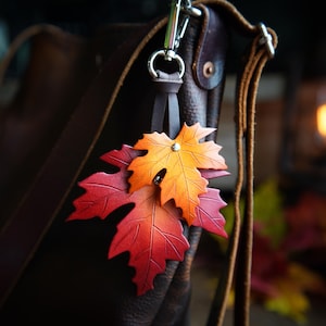 Sugar Maple Leaf Leather Bag Charm/ Fall Purse Flair / Pick Your Color Clip / Cute Tote Accessories / Autumn Keychain / Made In Canada