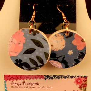 Pink/blue floral wood  dangle earrings