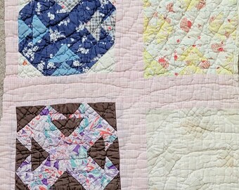 Great Cross Pastel Colorful Feedsack  Vintage Quilt piece.  17 × 16