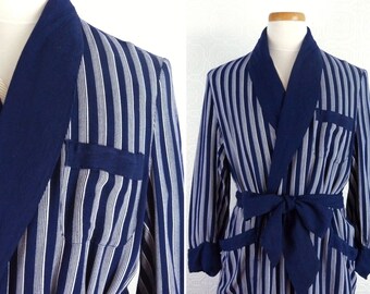Royal Robe 1940s Blue and white cotton bathrobe