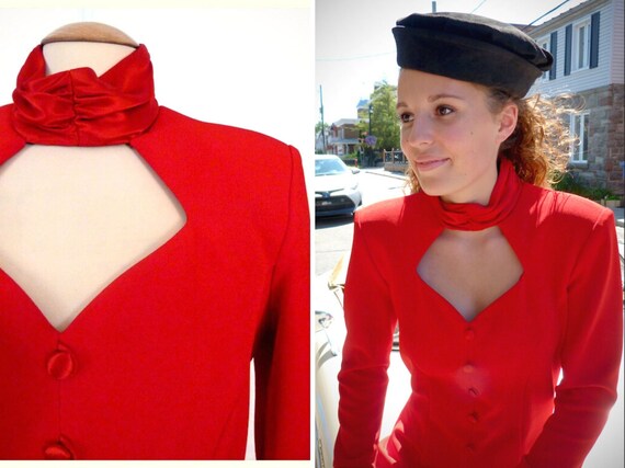 Body-conscious red pencil dress