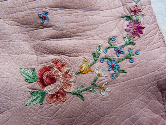 Pink embroidered leather gloves - Trefousse - 192… - image 3