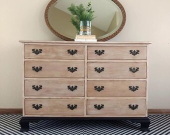Sold Retro Mid Century Modern Style 9 Drawer Dresser Etsy