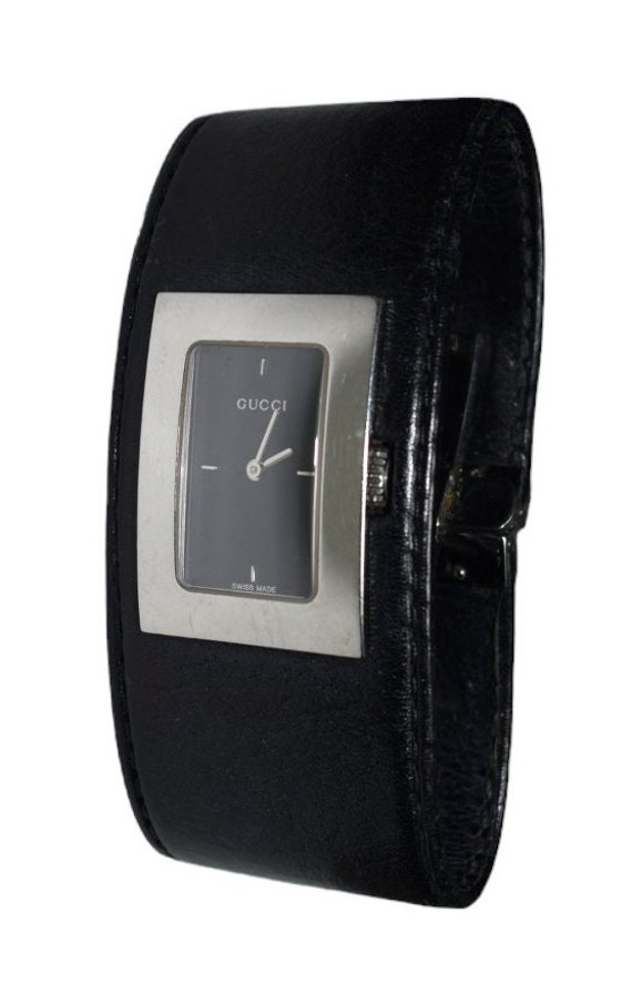 GUCCI Black Dial Black Leather Strap Quartz Women… - image 1