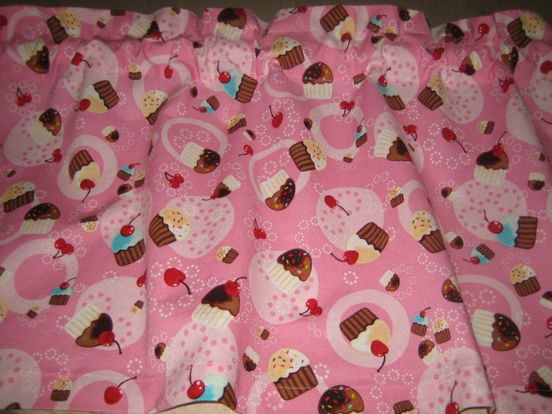 Cupcake Curtain Valance 41