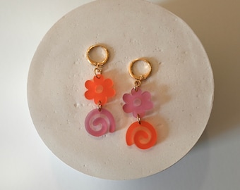 Sunday Mini Huggie Hoops || Playful Lasercut Acrylic Earrings