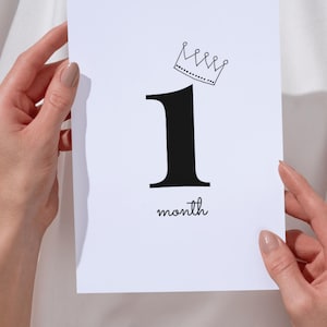 Minimalist Baby Milestone Cards, Cute Photo, Baby Shower Gift, New Baby Gift, modern minimal, simple, black and white, printable milestone