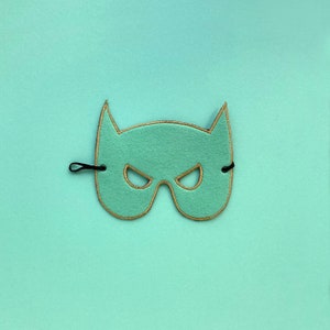 Two-faced superhero mask mad mint