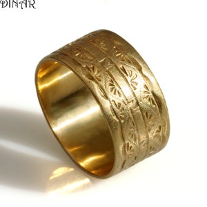 Wide men&#39;s art deco wedding ring , antique engravings tribal ring for man, handmde art deco patterned men band ,14k gold ring 10mm wide