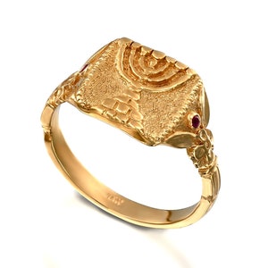 Menorah Judaism symbol engraved Jerusalem ancient signet ring handmade antique style 14k gold ring made in Israel