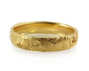 Rustic 14k Gold mens wedding ring, tree bark organic texture ring, hammered men's band rough textured women wedding ring,