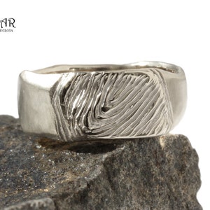 Personalized fingerprint 14k solid gold engraved wedding band ring, custom made hand engraved mens gold band , unique gold band for man