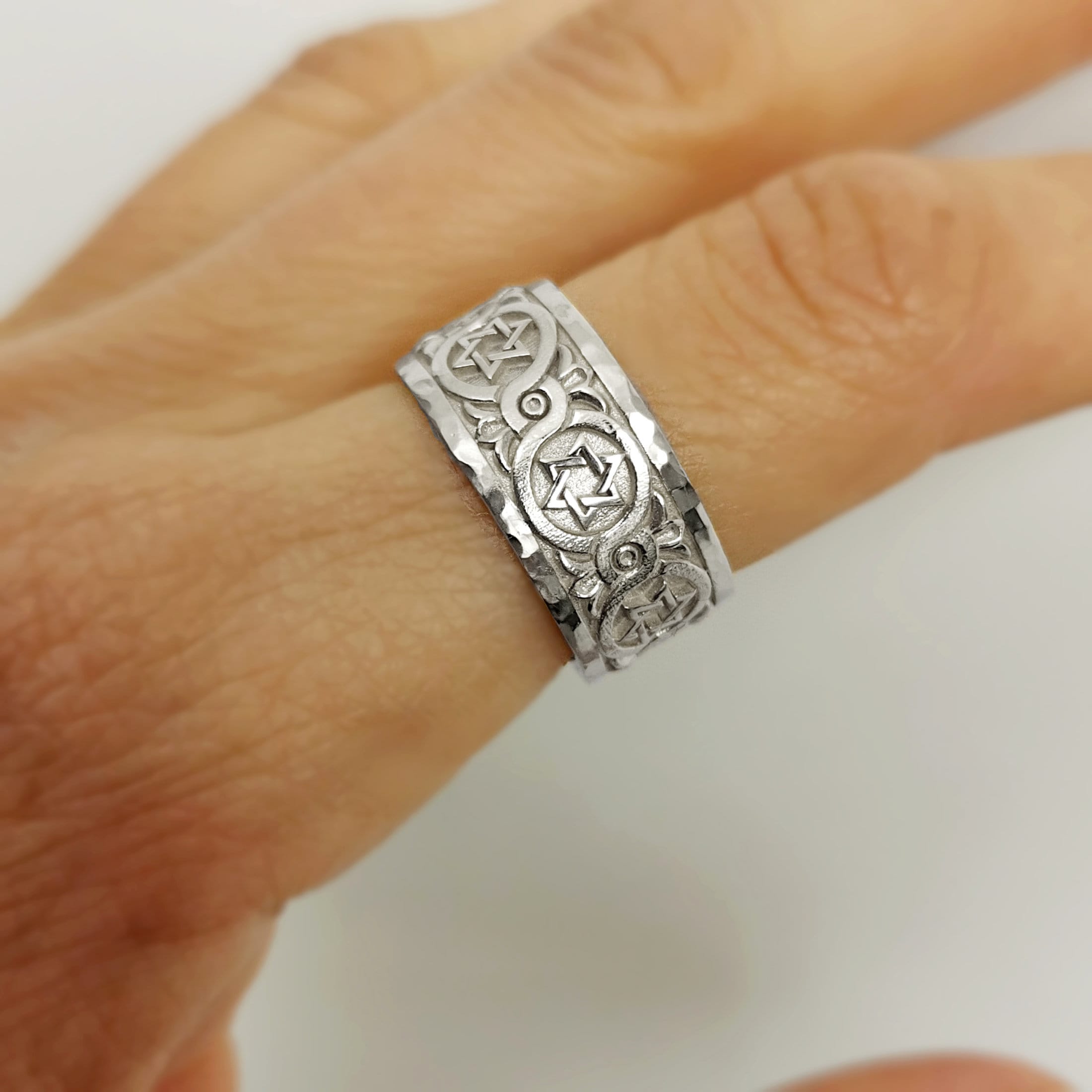 Anillo de bodas de plata con estrella de David, anillo ancho de plata Magen  David, anillo de plata judío para hombre, anillo de bodas de plata con  joyería israelí antigua - Etsy, image size:2200x2200