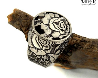 指輪・リング Numbering Flower Signet Ring #8470 5BSA098 指輪・リング Numbering Flower Signet Ring #8470 5BSA098