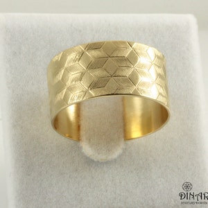 Gold Wide Man Wedding Ring Rhombus Geometric Textured 14k - Etsy