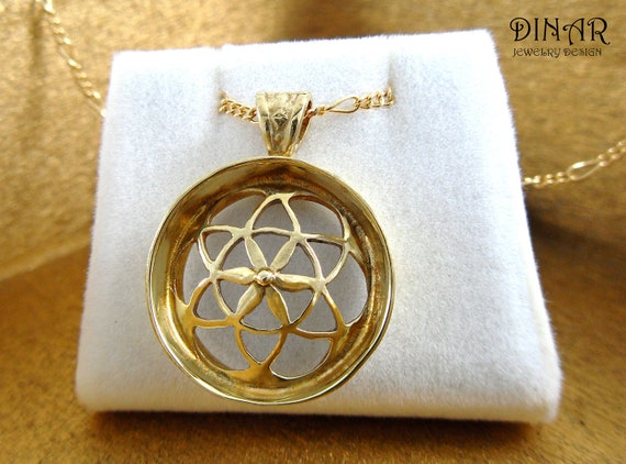 Colgante de oro amarillo de 14 quilates joyería de la flor de - Etsy México Colgante de oro amarillo de 14 quilates joyería de la flor de - Etsy México