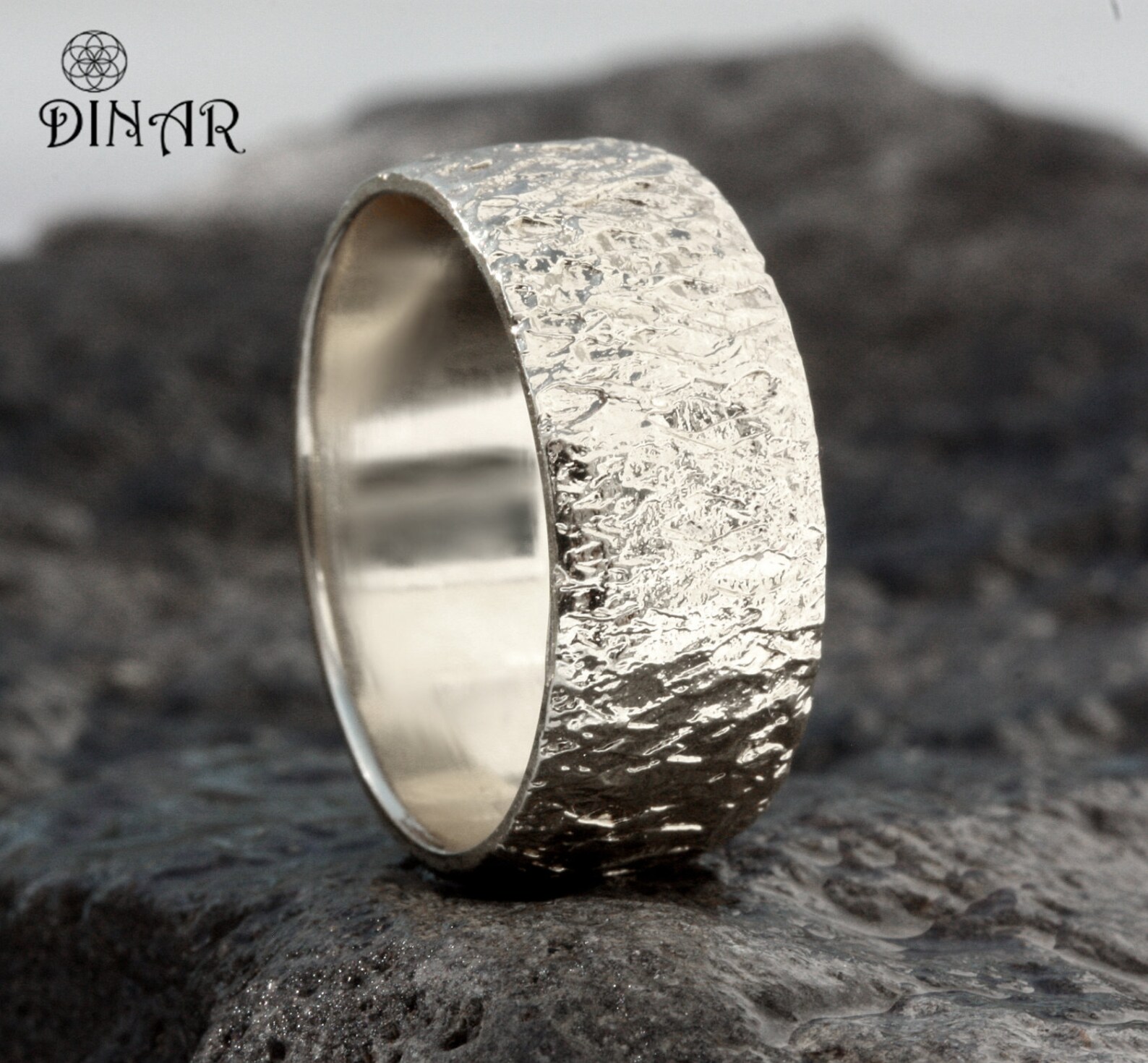Solid Gold Wedding Rings Wide 18k Solid Gold Wedding Ring, Hammered Rustic Textured Thick ...