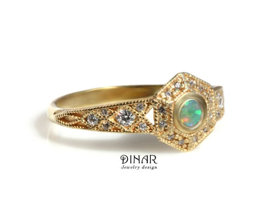 Sechseck weiß Feueropal und Diamanten gold Ring, einzigartige alternative Opal Engagement geometrische Milgrain natürliche Diamanten Frauen Edelsteine Sechseck weiß Feueropal und Diamanten gold Ring, einzigartige alternative Opal Engagement geometrische Milgrain natürliche Diamanten Frauen Edelsteine