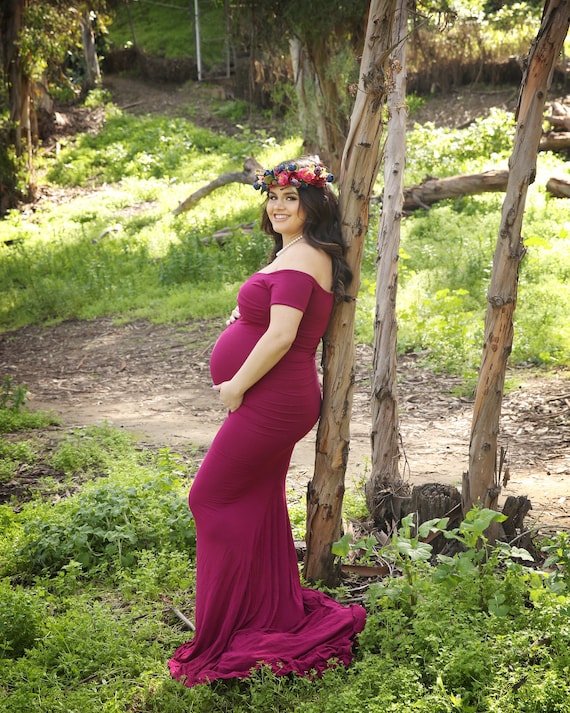 Buy Fitted Maternity Gown, Maternity Dress for Photoshoot, Slim Fit  Maternity Dress Online in India - Etsy