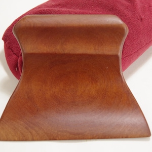 Counter Scraper in Warm Cherry