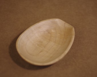 Oval Shaped Spoon Rest in Curly Maple