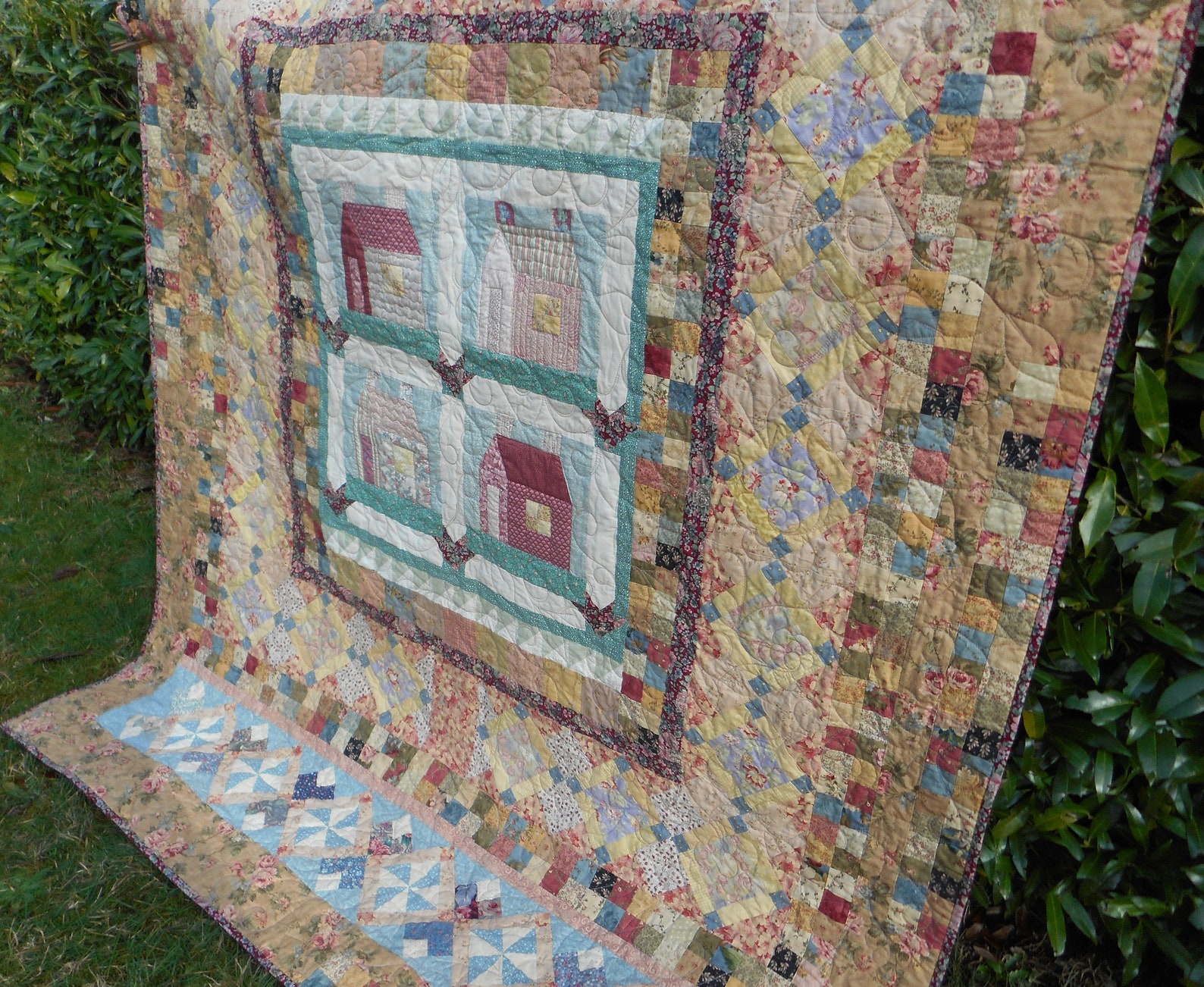 Country Cottage Handmade Quilt, Patchwork Quilted Blanket, Tan Rose ...