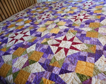 Handmade Queen Size Patchwork Quilt: Purple Cream Star Design