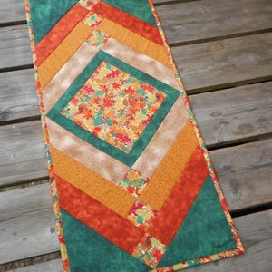 Fall Quilted Table Runner, Autumn Log Cabin Patchwork, Gold Leaf Accent