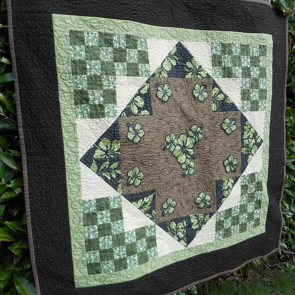 Green Brown Cream Quilted Wall Hanging, Botanical Fiber Art Quilt, Woodland Handmade Patchwork, broderie perse applique, quilts for a cabin