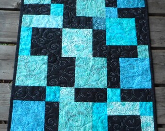 Turquoise & Black Quilted Table Topper: Metallic Accent Centerpiece