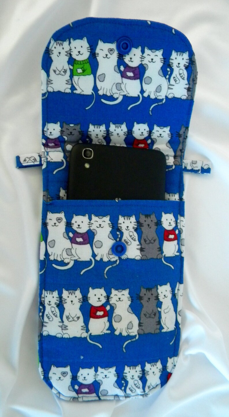 Hand Made Kitties All In A Row Blue Padded Smart Phone Tote Over the Shoulder Bag 50 Inch Strap 2 Pockets Small Items Tote FREE US SHIPPING