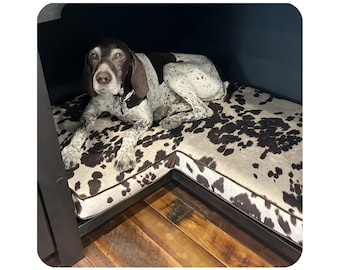 Majestic Tufted Pet Bed