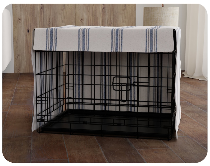 crate cover with blue and gray stripe