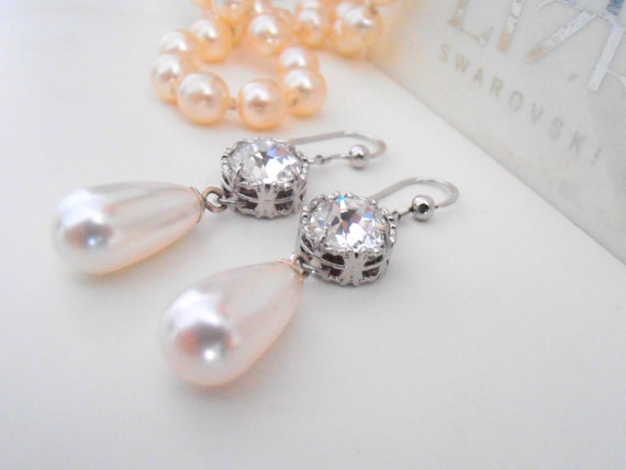Wedding Pearl Drop Earrings / Bridal Jewelry / Dangle Crystal Drops / Art Deco / Filigree Platinum / Anniversary Gift
