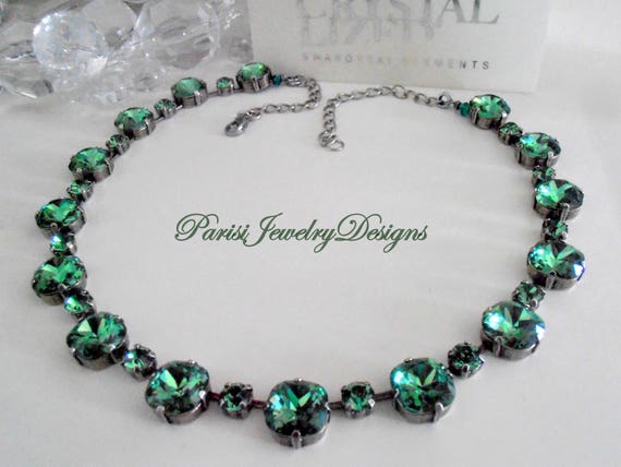 Anna wintour emerald choker necklace made with Fancy crystals