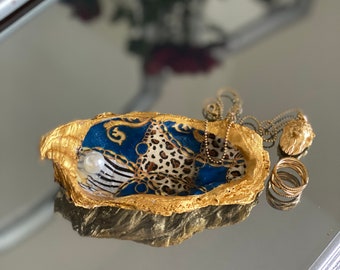Elegante bandeja de baratijas de ostra azul medio / joyería / estampado de bufanda / soporte para plato de anillo