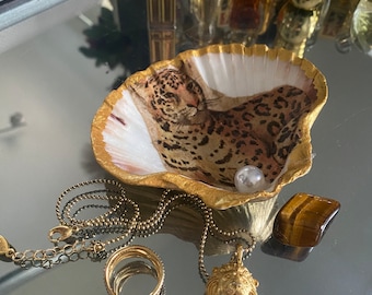 Leopard Curved Scallop Trinket Tray / Keepsake Jewellery / Candle Holder / Ring Dish / Crystals / Gift Wrapped