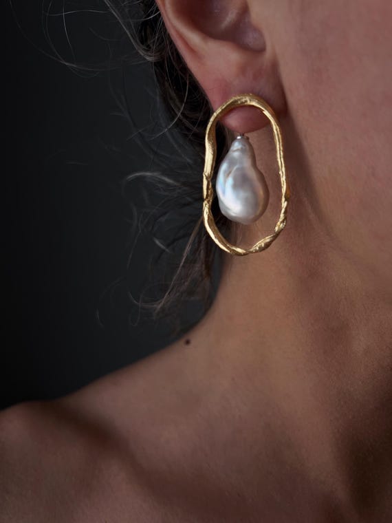 Baroque Pearl Ear Jackets earrings : 18k gold filled on sterling silver 925