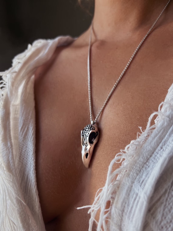 Sterling Silver 925 Raven pendant Necklace