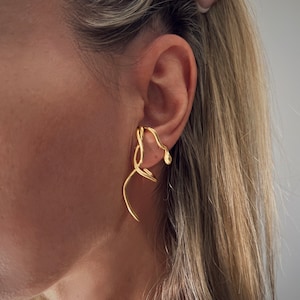 Snake ear cuff,gold ear cuff,snake ear piece,gold snake earrings,gold serpent earrings,snake suspender earring,medusa earrings