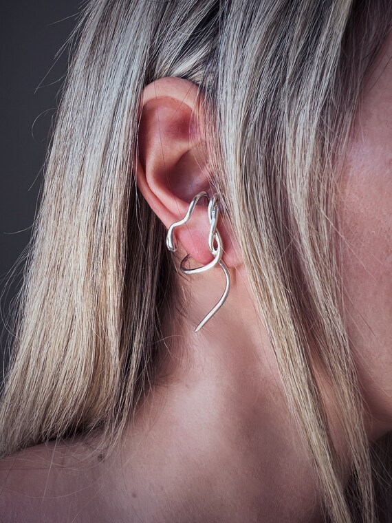 Snake ear cuff,silver ear cuff,snake ear piece,silver snake earrings,mono earring,single earring,silver ear jacket,snake suspender earring,