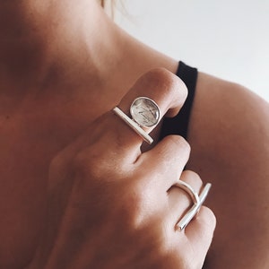 Rutiled Quartz right,Sterling silver ring,oval quartz ring,tourmaline quartz ring,minimalistic ring,stacking ring,tourmalined quartz ring