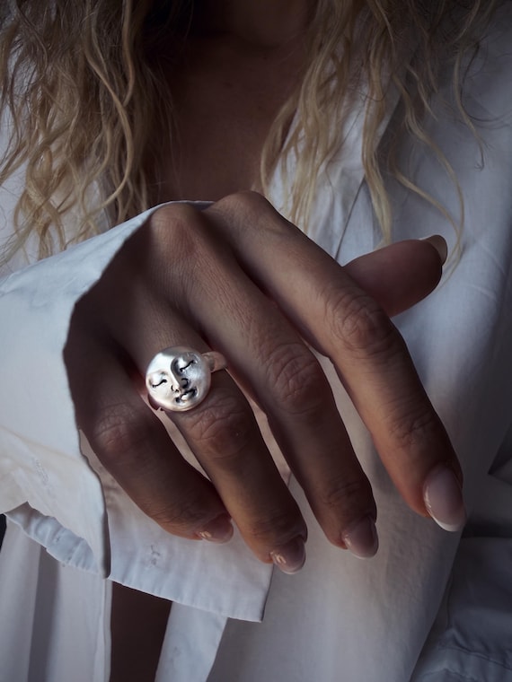 Full moon face round signet chevalier sterling solid silver 925 ring
