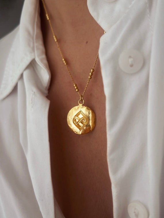 Coin necklace gold,gold pendant,gold round pendant,gold oval necklace,gold oval pendant,coin pendant,gold plated sterling silver,love